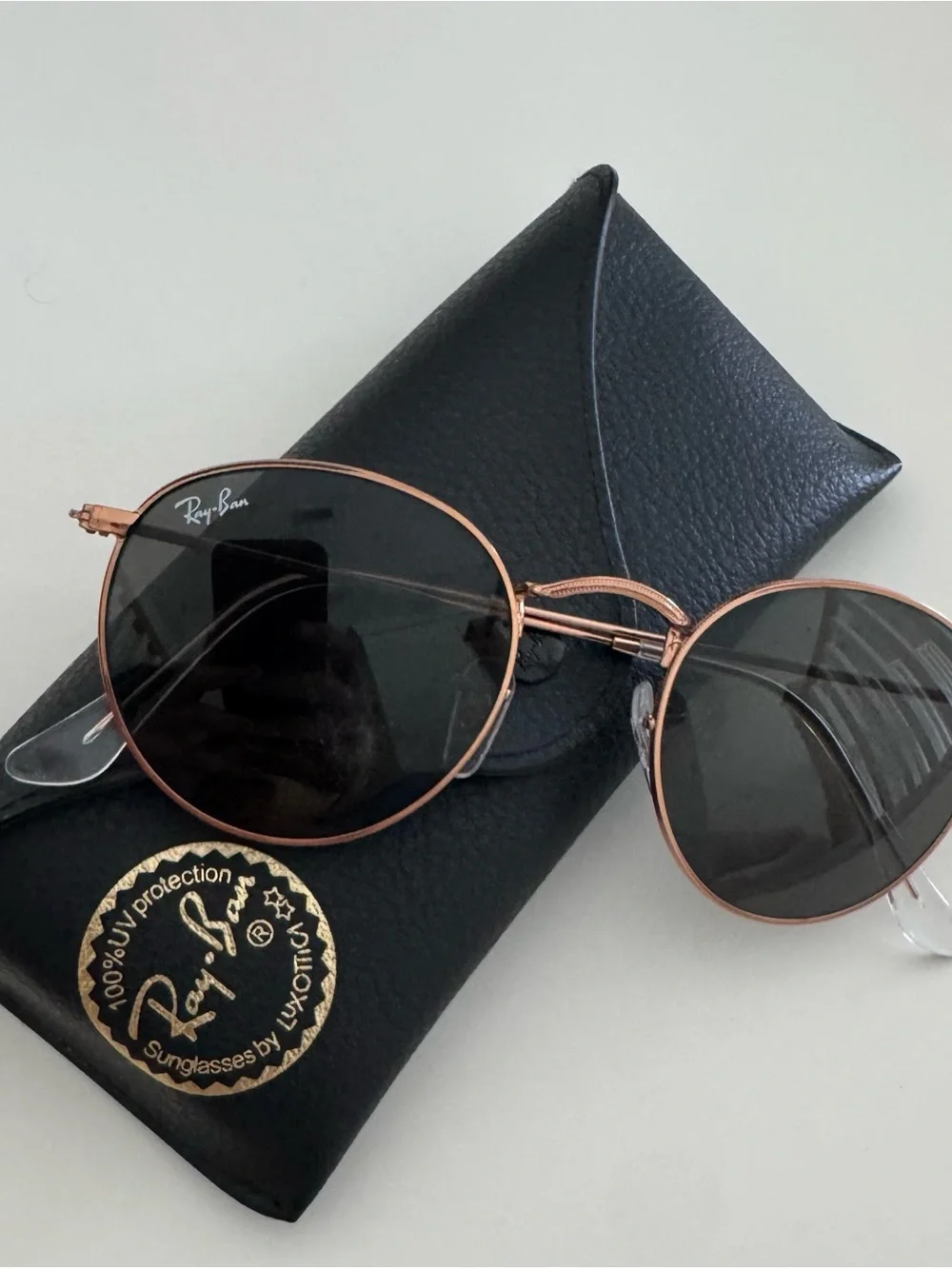 Ray-Ban Women's Round Metal Sunglasses in Rose Gold and Black RB 3447